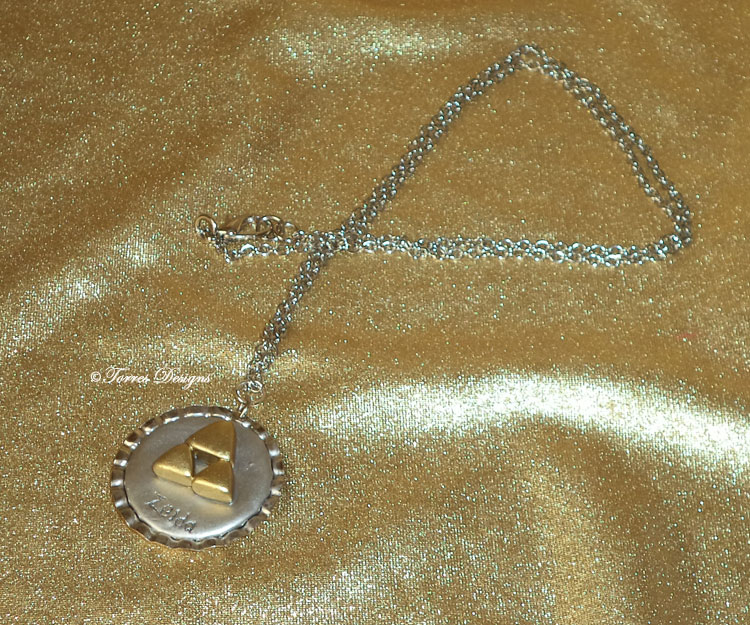 Triforce Bottle Cap Pendant Necklace – Legend of Zelda