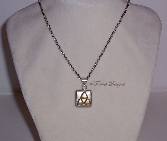 Triforce Pendant Necklace – Legend of Zelda