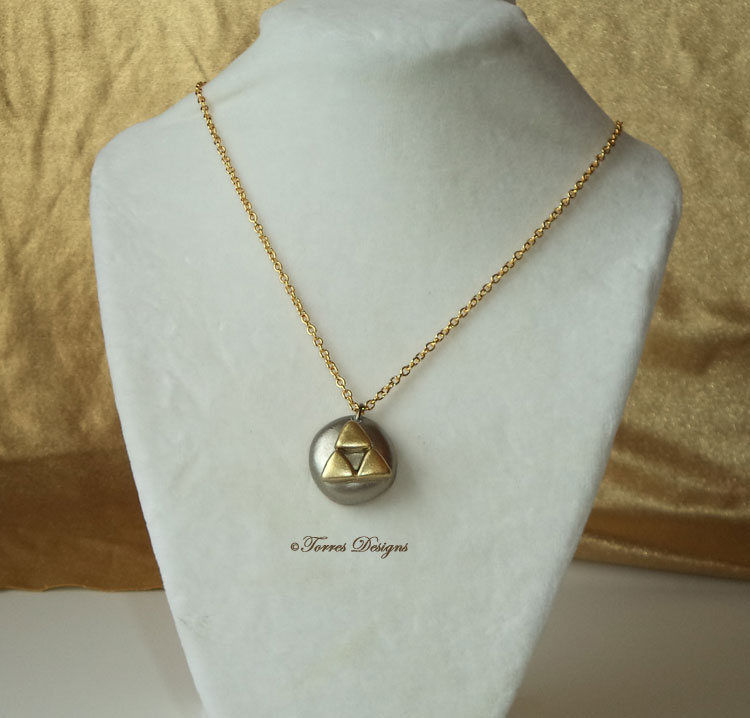 Triforce Pendant Necklace – Legend of Zelda